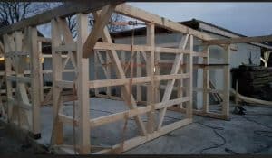 Schreinerei für wellnesshof-raja.de, Holzrahmenbau, nachhaltiges Bauen, individuelle Holzarchitektur, ökologische Bauweise, hochwertige Holzarbeiten, Naturmaterialien, Handwerkskunst, ökologischer Komfort.