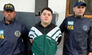 Lee más sobre el artículo Tras estar dos años prófugo, cayó el acusado de asesinar a un comerciante en Lomas