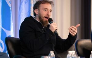 Lee más sobre el artículo Otermín encabeza el ranking de imagen positiva de intendentes