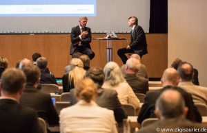 Diskussion bei der Navigationskonferenz