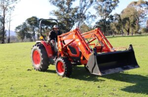 Kioti DK5810HST Tractor fitted with 4in1 bucket