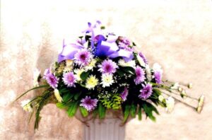 Pedestal Wreath