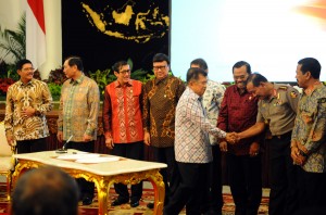 Wapres memberikan ucapan atas kesepakatan penanganan pidana di Istana Negara, Kamis (28/1) pagi. (Foto:Humas/Rahmat)