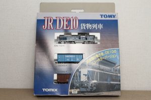 DE10貨物列車