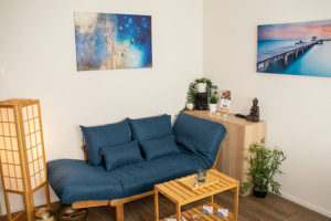 Coin cozy pour les discussions avant massage ou thérapie