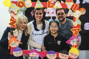 Lee más sobre el artículo Entregaron anteojos a estudiantes de escuelas de Mármol y Adrogué