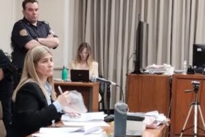 Lee más sobre el artículo Piden 17 años de cárcel para enfermero acusado de abusar de su hija en Solano