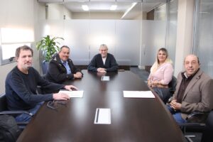 Lee más sobre el artículo Ferraresi se reunió con empresarios pymes para evaluar medidas de reactivación