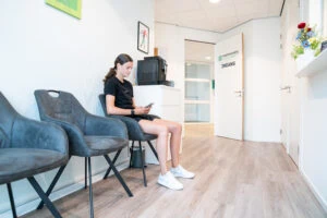 Hoofdpijn vanuit nek en spanning: hoe fysiotherapie kan helpen