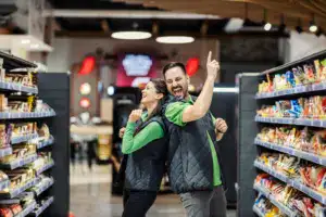 Como os promotores de vendas ajudam a reduzir rupturas em supermercados