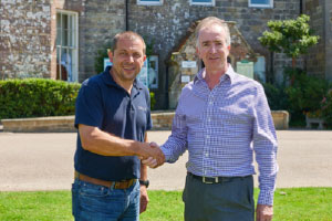 Dekboard owners working in partnership to create outstanding holiday experiences