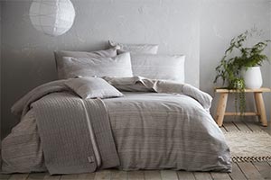 guest bed linen