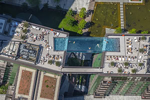 sky pool pic