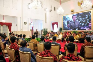 Presiden Jokowi memberikan sambutan pada pembukaan Jambore Sumber Daya PKH, di Istana Negara, Jakarta, Kamis (13/12) pagi. (Foto: JAY/Humas)