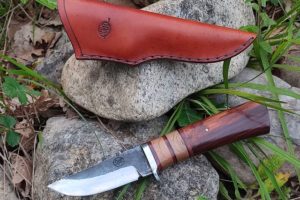 Citadel Nordic avec Garde- Couteau à Lame Fixe.