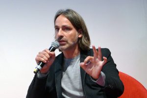 Der Philosoph bei einem seiner öffentlichen Auftritte