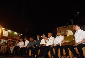 President Jokowi and several high-ranking officials watch the performance at Floating Stage, in Pantai Bebas, Parapat, on Saturday (20/8) night.