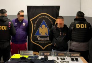 Lee más sobre el artículo Se hacían pasar por policías para robar y los detuvieron en Fiorito
