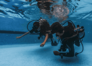 Buceo en piscina 