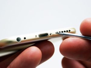 iPhone Repair NYC 10 East 39th Street, 9th Floor Suite 903 New York, NY 10016