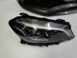 MERCEDES A KLASA W176 PO LIFCIE LAMPA XENON PRAWA