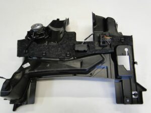 MERCEDES C KLASA W205 OSŁONA POD KONSOLĘ DESKĘ