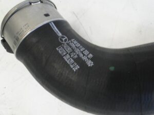 MERCEDES B KLASA W246 A KLASA W176 CLA W117 RURA INTERCOOLERA A2465281182