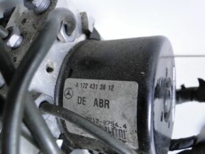 MERCEDES C KLASA W204 POMPA ABS A1729014100