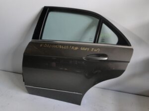 MERCEDES E KLASA W212 DRZWI TYLNE LEWE