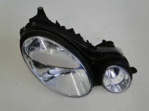 MERCEDES E KLASA W211 LAMPA XENON PRAWA SKRĘTNA