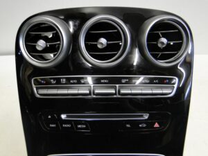 MERCEDES C KLASA W205 PANEL NAWIEW + POPIELNICZKA