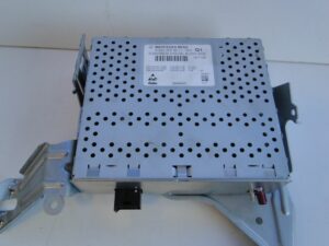 CLA W117 G KLASA W463 GLA X156 ML W166 GL W166 GLE 292 WZMACNIACZ A2229009211
