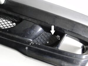 MERCEDES E KLASA W210 CLASSIC PO LIFCIE KRATKA LEWA