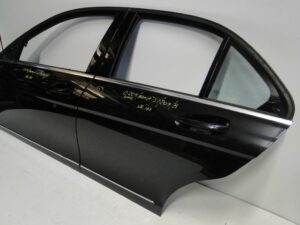 MERCEDES C KLASA W204 LIMUZYNA DRZWI LEWE TYLNE