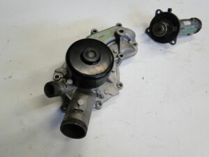 MERCEDES POMPA WODY 420 450 CDI