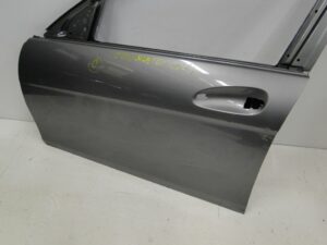 MERCEDES C KLASA W204 DRZWI PRZEDNIE LEWE