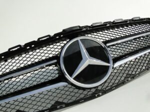 MERCEDES C KLASA 205 AMG GRILL ATRAPA NA DISTRONIK