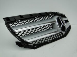 MERCEDES B KLASA W246 GRILL ATRAPA NA DISTRONIK