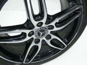 MERCEDES A KLASA 176 FELGA AMG 18 CALI OPONA LATO