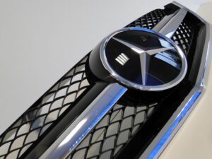 MERCEDES CL W216 PO LIFCIE GRILL ATRAPA 65 AMG