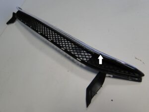 MERCEDES B KLASA W246 LIFT LISTWA CHROM W KRATKĘ