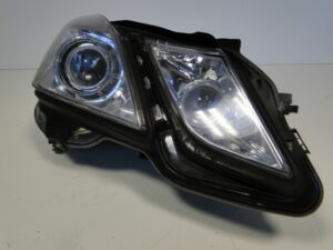 MERCEDES E KLASA W212 LIFT LAMPA XENON PRAWA