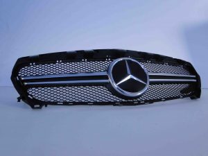 MERCEDES CLA 117 GRILL ATRAPA A45 AMG NA RADAR DISTRONIC