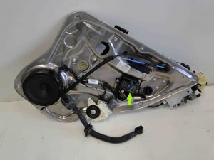 MERCEDES E KLASA W212 MODUŁ W DRZWI TYLNE PRAWE A2129001327