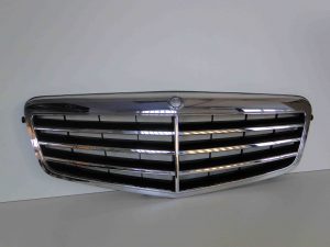 MERCEDES E KLASA W212 LIFT AMG AVANT GRILL ATRAPA