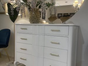 cómoda cerezo