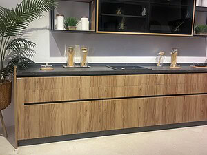 Cocina Expo madera y negro
