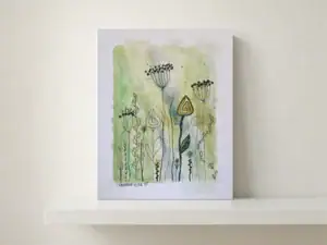Piccolo giardino astratto 12, acquarello, acrilico e china di Gordana Majic con forme ispirate a fiori e foglie su cartoncino telato rettangolare.