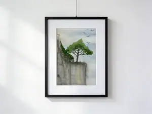 Albero verde su parete rocciosa a picco sul vuoto, uccelli nel cielo aperto, acquarello 30×40 cm con paspartout