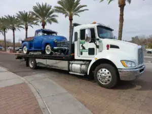 Freeway Towing & Storage tow truck serving the Desert Ridge area of North Phoenix, Arizona